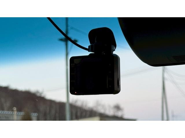 タント カスタムRS トップエディションVS SAIII 4WD・ワンオーナー・記録簿付(R1-R7)・スマアシIII・パノラマビュー・両側電動スライドドア・オートハイビーム・純正ナビ・衝突軽減ブレーキ・ETC・純正15インチAW・エンスタ・シートヒーター(11枚目)