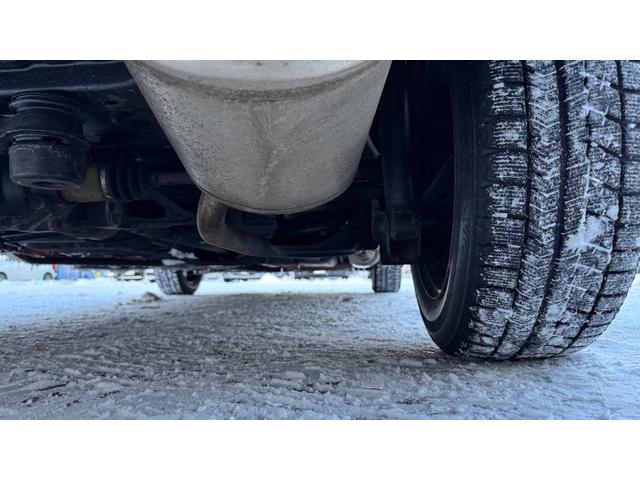 フィットハイブリッド Ｆパッケージ　４ＷＤ・エンジンスターター・ＥＴＣ・ドラレコ・純正ナビ・ＬＥＤドアミラーウィンカー・スマートキー（20枚目）