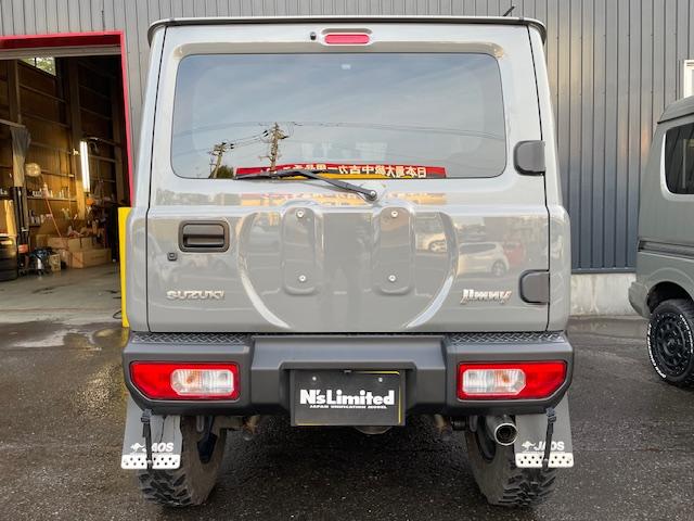 ジムニー XC 2インチリフトアップ(JAOS)/グラムライツ(レイズ)/オープンカントリーMT225(TOYO)/マッドフラップ(JAOS)/社外マフラー/シートカバー/(10枚目)