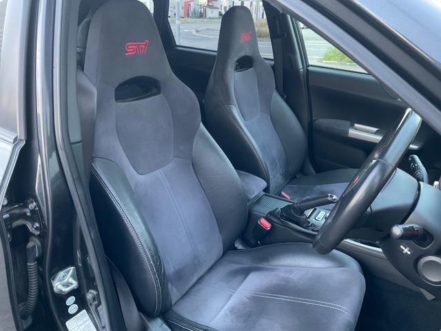 インプレッサ ＷＲＸ　ＳＴｉ　Ｄｅｆｉ３連メーター（ブースト計、油温計、油圧計）、プッシュスタート、運転席パワーシート、ＥＴＣ（19枚目）