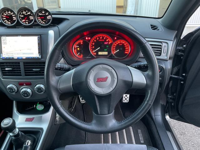インプレッサ ＷＲＸ　ＳＴｉ　Ｄｅｆｉ３連メーター（ブースト計、油温計、油圧計）、プッシュスタート、運転席パワーシート、ＥＴＣ（21枚目）