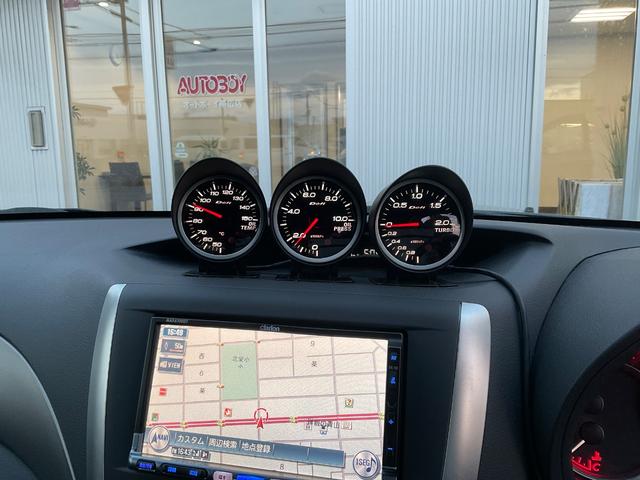 インプレッサ ＷＲＸ　ＳＴｉ　Ｄｅｆｉ３連メーター（ブースト計、油温計、油圧計）、プッシュスタート、運転席パワーシート、ＥＴＣ（26枚目）