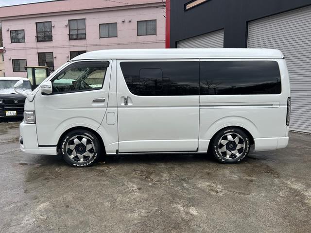 ハイエースワゴン GL 4WD ロング HKSスーパーチャージャー 前置きIC アルパイン11インチナビ Bカメラ フリップダウンモニター ローダウン オーバーフェンダー LEDテール(7枚目)