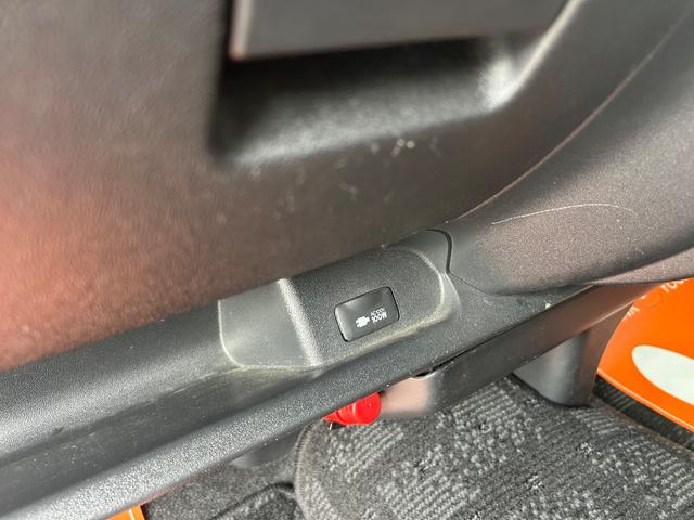 ハイエースワゴン GL 4WD ロング HKSスーパーチャージャー 前置きIC アルパイン11インチナビ Bカメラ フリップダウンモニター ローダウン オーバーフェンダー LEDテール(33枚目)