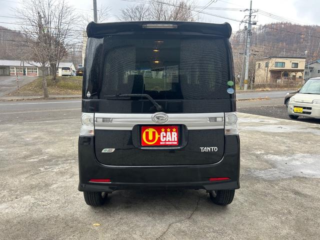 タント カスタムＲＳ　４ＷＤ　ターボ　エコアイドル　パワースライドドア　純正ナビ　ＴＶ　Ｂｌｕｅｔｏｏｔｈオーディオ　エンジンスターター　後期モデル（5枚目）