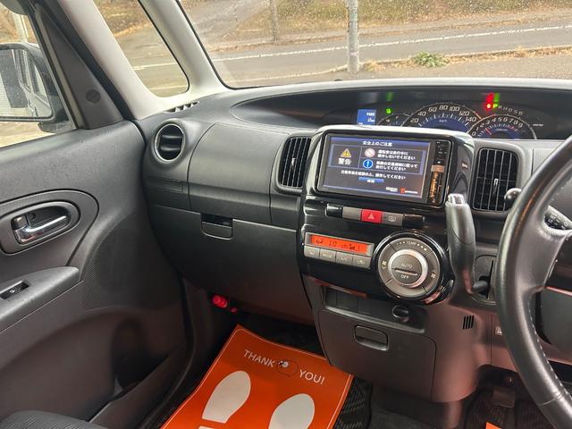 タント カスタムＲＳ　４ＷＤ　ターボ　エコアイドル　パワースライドドア　純正ナビ　ＴＶ　Ｂｌｕｅｔｏｏｔｈオーディオ　エンジンスターター　後期モデル（12枚目）