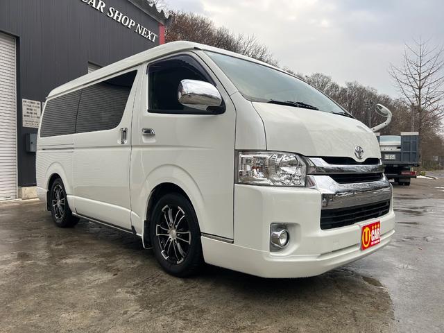 ハイエースワゴン ＧＬ　ファインテックツアラー　４ＷＤ　両側パワースライドドア　社外ナビ　ＴＶ　Ｂカメラ　フリップダウンモニター　フロントスポイラー　社外ＬＥＤテールランプ　シートカバー（3枚目）