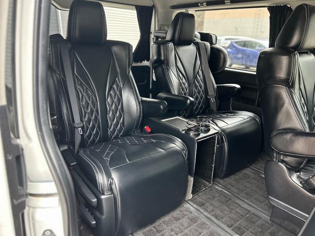 ハイエースワゴン ＧＬ　ファインテックツアラー　４ＷＤ　両側パワースライドドア　社外ナビ　ＴＶ　Ｂカメラ　フリップダウンモニター　フロントスポイラー　社外ＬＥＤテールランプ　シートカバー（18枚目）