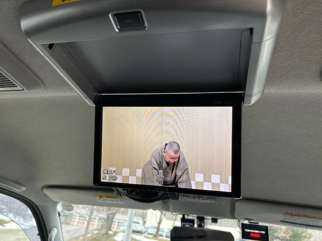 ハイエースワゴン ＧＬ　ファインテックツアラー　４ＷＤ　両側パワースライドドア　社外ナビ　ＴＶ　Ｂカメラ　フリップダウンモニター　フロントスポイラー　社外ＬＥＤテールランプ　シートカバー（25枚目）