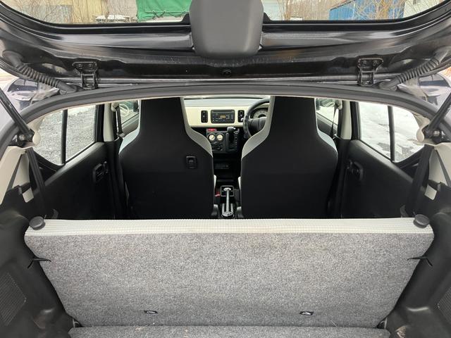 アルト Ｌ　エコアイドル　横滑り防止装置付き　運転席助手席エアバッグ　シートＨ　ＰＷ　セキュリティアラーム　キーレス　ＰＳ　運転席エアバック　ＡＢＳ　４ＷＤ　エアコン　安全ボディ（8枚目）