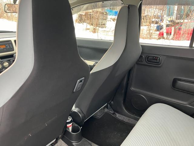 アルト Ｌ　エコアイドル　横滑り防止装置付き　運転席助手席エアバッグ　シートＨ　ＰＷ　セキュリティアラーム　キーレス　ＰＳ　運転席エアバック　ＡＢＳ　４ＷＤ　エアコン　安全ボディ（32枚目）