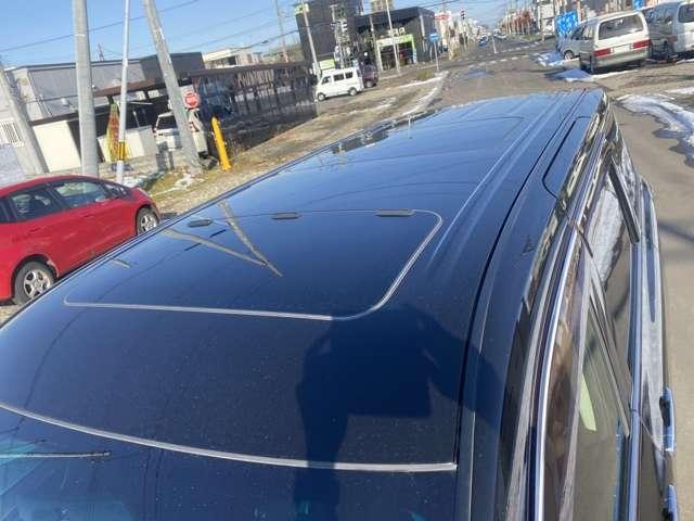 4WD/Sunroof/Navi/DVD/AW
