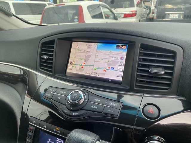 4WD/Sunroof/Navi/DVD/AW