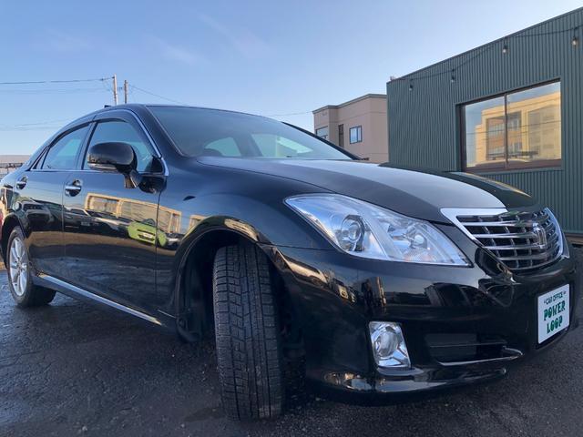 クラウン ロイヤルサルーンｉ－Ｆｏｕｒ　寒冷地仕様　パワーシート　プッシュスタート　スマートキー　トランクイージークローザー　ＨＩＤ　パワーシート　キーレス　盗難防止システム　衝突安全ボディ　ＡＢＳ　ＥＳＣ（36枚目）