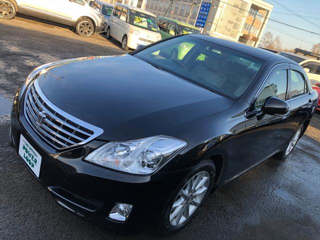 クラウン ロイヤルサルーンｉ－Ｆｏｕｒ　寒冷地仕様　パワーシート　プッシュスタート　スマートキー　トランクイージークローザー　ＨＩＤ　パワーシート　キーレス　盗難防止システム　衝突安全ボディ　ＡＢＳ　ＥＳＣ（41枚目）