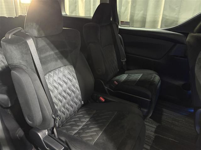 ヴェルファイア ２．５Ｚ　Ａエディション　４ＷＤ　フルセグ　メモリーナビ　ＤＶＤ再生　後席モニター　バックカメラ　衝突被害軽減システム　ＥＴＣ　両側電動スライド　ＬＥＤヘッドランプ　乗車定員７人　３列シート　ワンオーナー（6枚目）