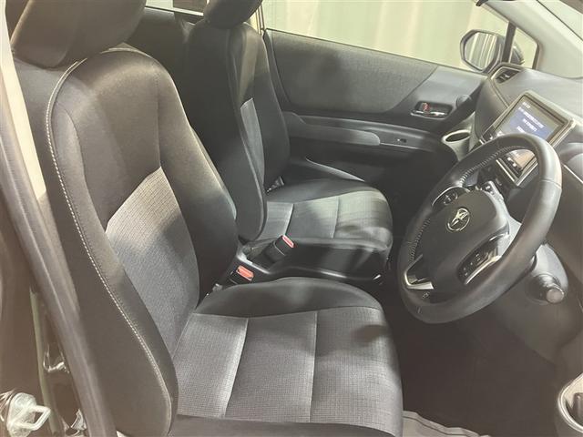 シエンタ Ｇ　４ＷＤ　フルセグ　メモリーナビ　ＤＶＤ再生　バックカメラ　衝突被害軽減システム　ＥＴＣ　ドラレコ　両側電動スライド　ＬＥＤヘッドランプ　乗車定員６人　３列シート（5枚目）