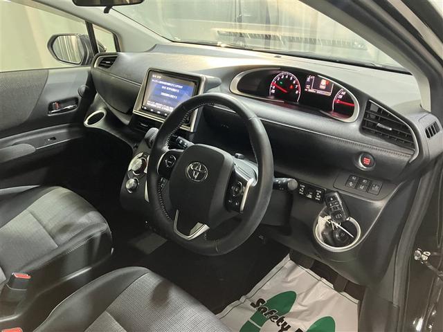 シエンタ Ｇ　４ＷＤ　フルセグ　メモリーナビ　ＤＶＤ再生　バックカメラ　衝突被害軽減システム　ＥＴＣ　ドラレコ　両側電動スライド　ＬＥＤヘッドランプ　乗車定員６人　３列シート（11枚目）