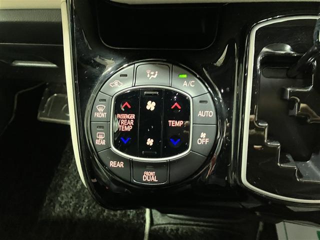 ノア Ｓｉ　ダブルバイビーＩＩＩ　４ＷＤ　フルセグ　メモリーナビ　ＤＶＤ再生　バックカメラ　衝突被害軽減システム　ＥＴＣ　ドラレコ　両側電動スライド　ＬＥＤヘッドランプ　乗車定員７人　３列シート　アイドリングストップ（16枚目）