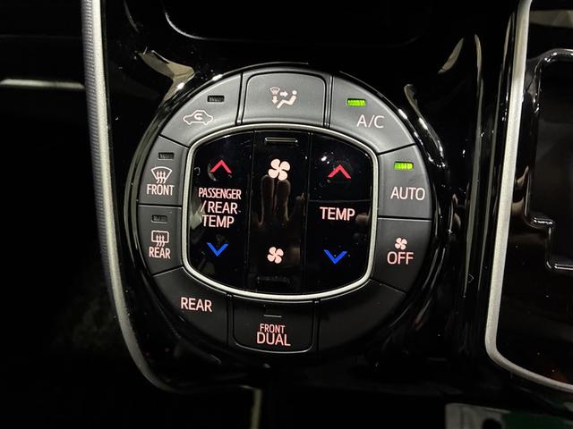 ヴォクシー ＺＳ　煌ＩＩ　４ＷＤ　フルセグ　メモリーナビ　ＤＶＤ再生　バックカメラ　衝突被害軽減システム　ＥＴＣ　両側電動スライド　ＬＥＤヘッドランプ　乗車定員７人　３列シート　ワンオーナー　アイドリングストップ（16枚目）