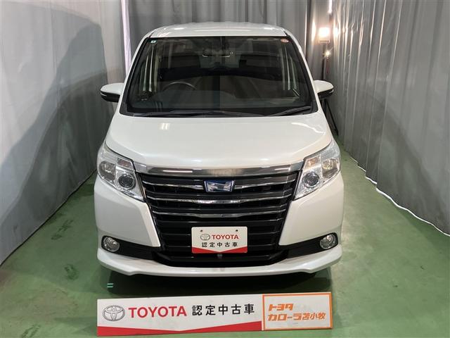 ノア ハイブリッドX フルセグ メモリーナビ DVD再生 ミュージックプレイヤー接続可 バックカメラ ETC 電動スライドドア LEDヘッドランプ 乗車定員7人 3列シート(2枚目)