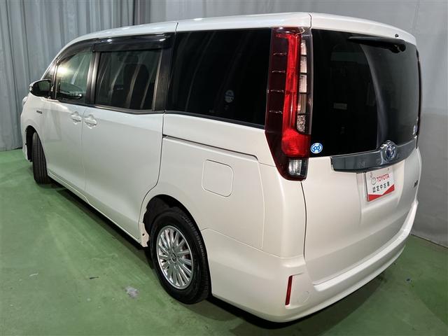 ノア ハイブリッドX フルセグ メモリーナビ DVD再生 ミュージックプレイヤー接続可 バックカメラ ETC 電動スライドドア LEDヘッドランプ 乗車定員7人 3列シート(4枚目)