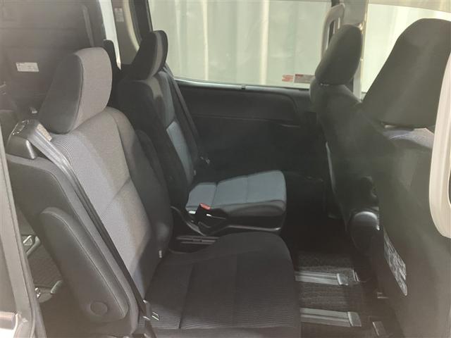 ノア ハイブリッドX フルセグ メモリーナビ DVD再生 ミュージックプレイヤー接続可 バックカメラ ETC 電動スライドドア LEDヘッドランプ 乗車定員7人 3列シート(7枚目)