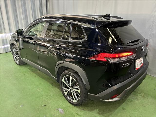 カローラクロス ハイブリッド　Ｚ　サンルーフ　４ＷＤ　メモリーナビ　バックカメラ　衝突被害軽減システム　ＥＴＣ　ＬＥＤヘッドランプ　ワンオーナー（3枚目）