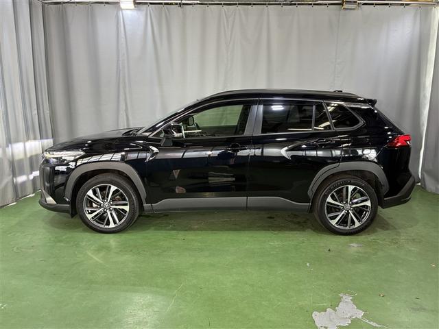 カローラクロス ハイブリッド　Ｚ　サンルーフ　４ＷＤ　メモリーナビ　バックカメラ　衝突被害軽減システム　ＥＴＣ　ＬＥＤヘッドランプ　ワンオーナー（4枚目）