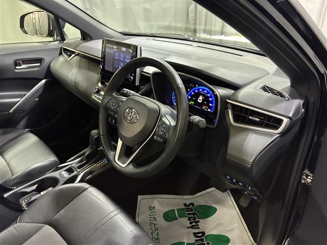 カローラクロス ハイブリッド　Ｚ　サンルーフ　４ＷＤ　メモリーナビ　バックカメラ　衝突被害軽減システム　ＥＴＣ　ＬＥＤヘッドランプ　ワンオーナー（10枚目）