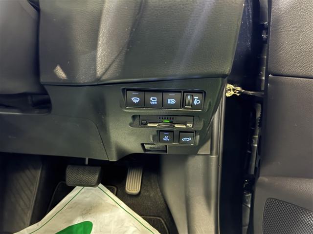 カローラクロス ハイブリッド　Ｚ　サンルーフ　４ＷＤ　メモリーナビ　バックカメラ　衝突被害軽減システム　ＥＴＣ　ＬＥＤヘッドランプ　ワンオーナー（11枚目）