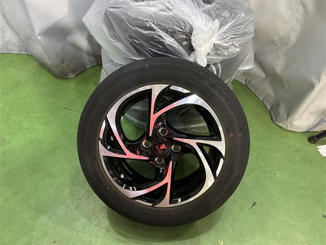 ヤリス ハイブリッドＺ　４ＷＤ　ＤＶＤ再生　バックカメラ　衝突被害軽減システム　ＥＴＣ　ドラレコ　ＬＥＤヘッドランプ　ワンオーナー（21枚目）