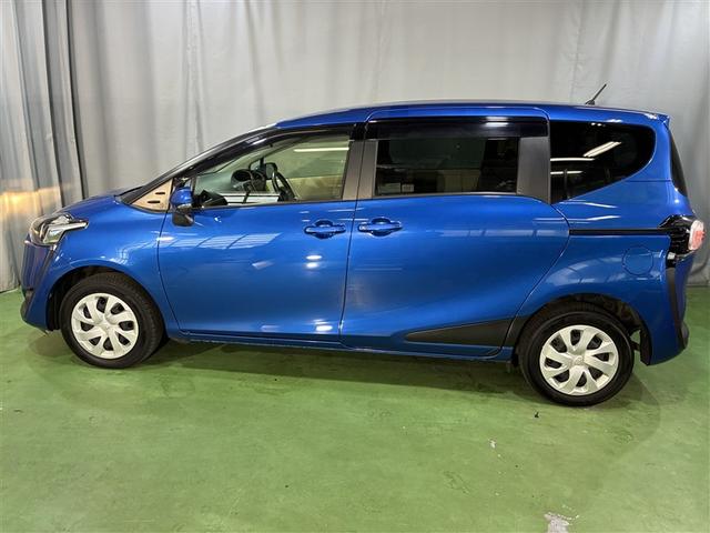 シエンタ Ｇ　４ＷＤ　ＥＴＣ　両側電動スライド　乗車定員６人　３列シート（4枚目）
