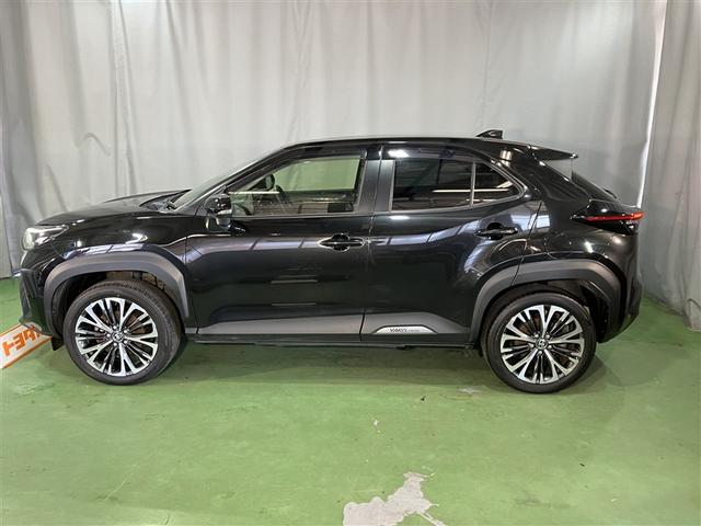 ヤリスクロス ハイブリッドＺ　４ＷＤ　ミュージックプレイヤー接続可　バックカメラ　衝突被害軽減システム　ＥＴＣ　ＬＥＤヘッドランプ（3枚目）