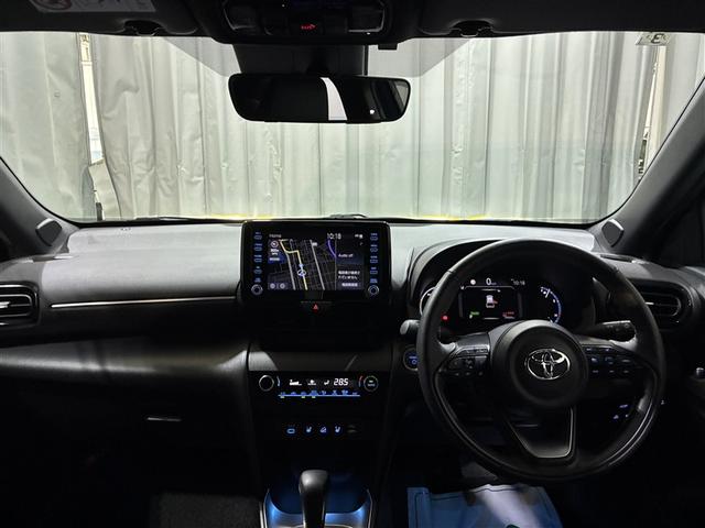 ヤリスクロス ハイブリッドＺ　４ＷＤ　メモリーナビ　バックカメラ　衝突被害軽減システム　ＥＴＣ　ドラレコ　ＬＥＤヘッドランプ　ワンオーナー（9枚目）