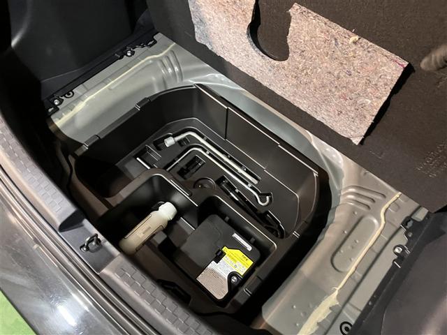 アクア Ｓスタイルブラック　フルセグ　メモリーナビ　ＤＶＤ再生　ミュージックプレイヤー接続可　バックカメラ　衝突被害軽減システム　ドラレコ　ＬＥＤヘッドランプ（11枚目）