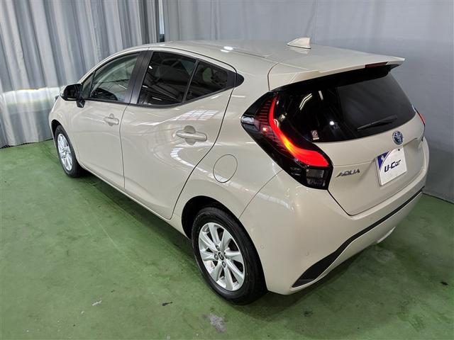 アクア Ｚ　フルセグ　バックカメラ　衝突被害軽減システム　ＥＴＣ　ＬＥＤヘッドランプ　ワンオーナー（3枚目）