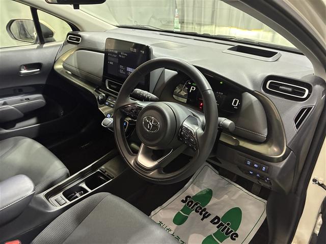 アクア Ｚ　フルセグ　バックカメラ　衝突被害軽減システム　ＥＴＣ　ＬＥＤヘッドランプ　ワンオーナー（10枚目）