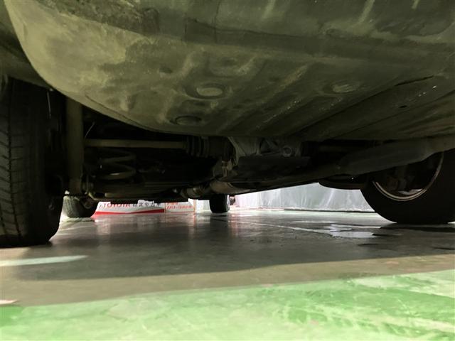 ヴォクシー ＺＳ　煌ＩＩ　４ＷＤ　フルセグ　メモリーナビ　ＤＶＤ再生　ミュージックプレイヤー接続可　バックカメラ　衝突被害軽減システム　ＥＴＣ　両側電動スライド　ＬＥＤヘッドランプ　ウオークスルー　乗車定員７人　３列シート（24枚目）