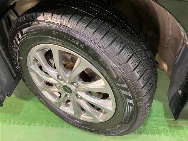 ヴォクシー ＺＳ　煌ＩＩ　４ＷＤ　フルセグ　メモリーナビ　ＤＶＤ再生　ミュージックプレイヤー接続可　バックカメラ　衝突被害軽減システム　ＥＴＣ　両側電動スライド　ＬＥＤヘッドランプ　ウオークスルー　乗車定員７人　３列シート（27枚目）