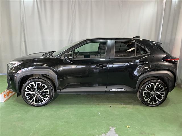 ヤリスクロス ハイブリッドＺ　４ＷＤ　メモリーナビ　バックカメラ　衝突被害軽減システム　ＥＴＣ　ＬＥＤヘッドランプ（3枚目）