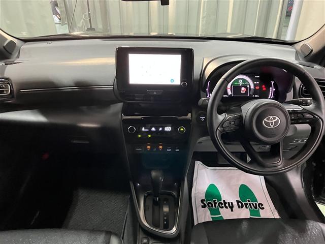 ヤリスクロス ハイブリッドＺ　４ＷＤ　メモリーナビ　バックカメラ　衝突被害軽減システム　ＥＴＣ　ＬＥＤヘッドランプ（5枚目）