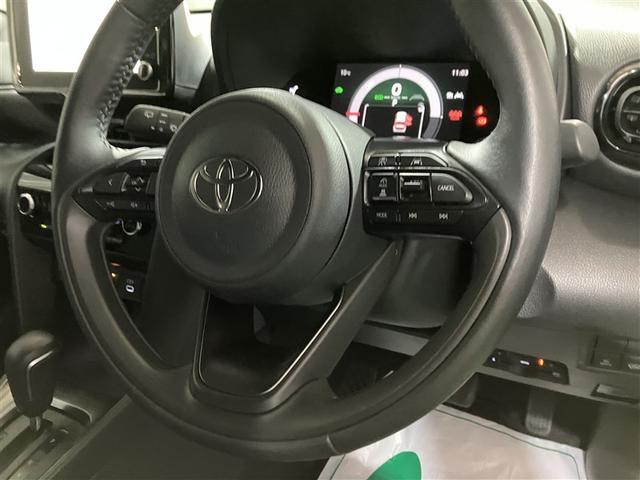 ヤリスクロス ハイブリッドＺ　４ＷＤ　メモリーナビ　バックカメラ　衝突被害軽減システム　ＥＴＣ　ＬＥＤヘッドランプ（12枚目）