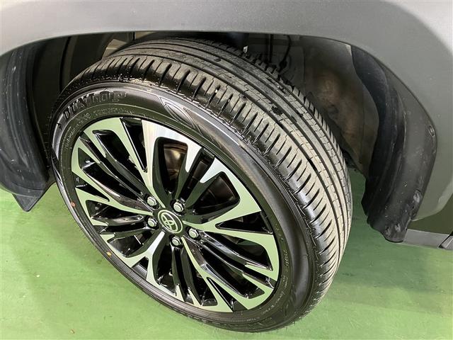 ヤリスクロス ハイブリッドＺ　４ＷＤ　メモリーナビ　バックカメラ　衝突被害軽減システム　ＥＴＣ　ＬＥＤヘッドランプ（18枚目）