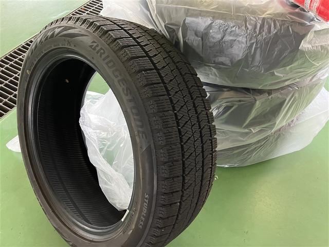 ヤリスクロス ハイブリッドＺ　４ＷＤ　メモリーナビ　バックカメラ　衝突被害軽減システム　ＥＴＣ　ＬＥＤヘッドランプ（19枚目）