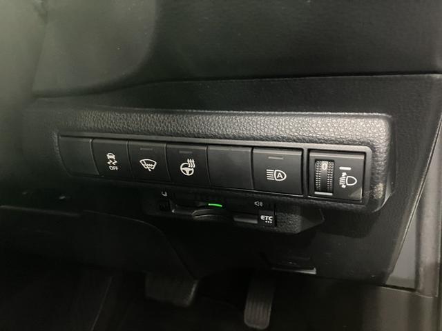 カローラスポーツ Ｇ　Ｚ　４ＷＤ　メモリーナビ　バックカメラ　衝突被害軽減システム　ＥＴＣ　ＬＥＤヘッドランプ　アイドリングストップ（15枚目）