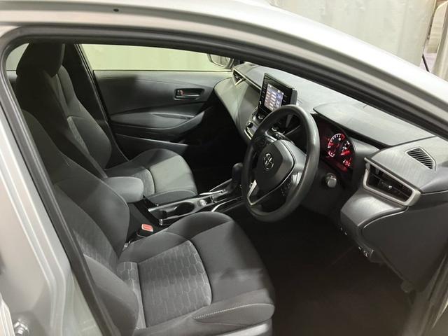 カローラスポーツ Ｇ　Ｘ　４ＷＤ　メモリーナビ　バックカメラ　衝突被害軽減システム　ＥＴＣ　ＬＥＤヘッドランプ（8枚目）