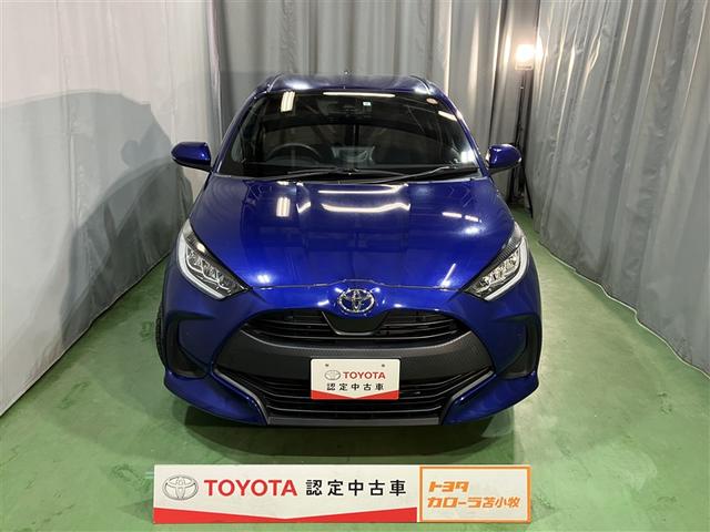 ヤリス Ｇ　４ＷＤ　フルセグ　メモリーナビ　ミュージックプレイヤー接続可　バックカメラ　衝突被害軽減システム　ＥＴＣ（2枚目）