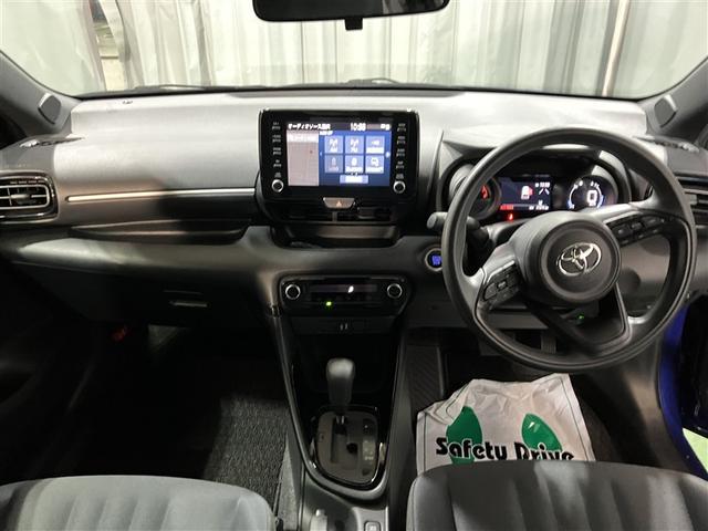 ヤリス Ｇ　４ＷＤ　フルセグ　メモリーナビ　ミュージックプレイヤー接続可　バックカメラ　衝突被害軽減システム　ＥＴＣ（5枚目）