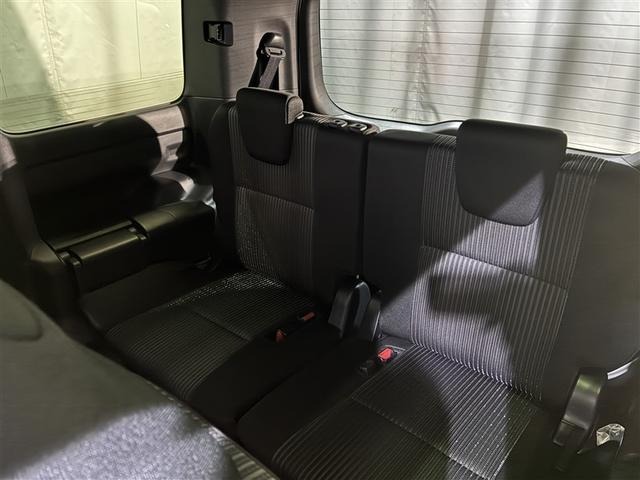 ヴォクシー ZS 煌II 4WD フルセグ メモリーナビ DVD再生 後席モニター バックカメラ 衝突被害軽減システム ETC 両側電動スライド LEDヘッドランプ 乗車定員7人 3列シート ワンオーナー アイドリングストップ(9枚目)